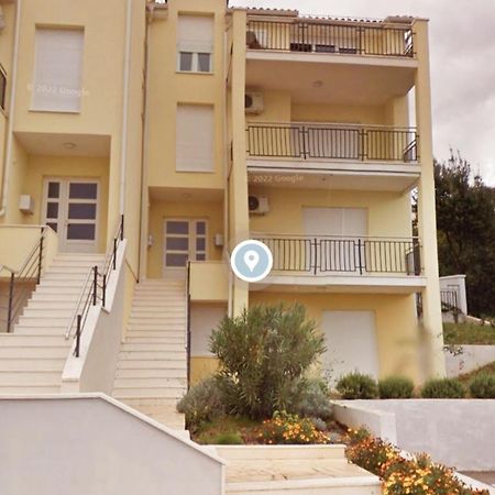 Apartment Port View Криквеница Екстериор снимка